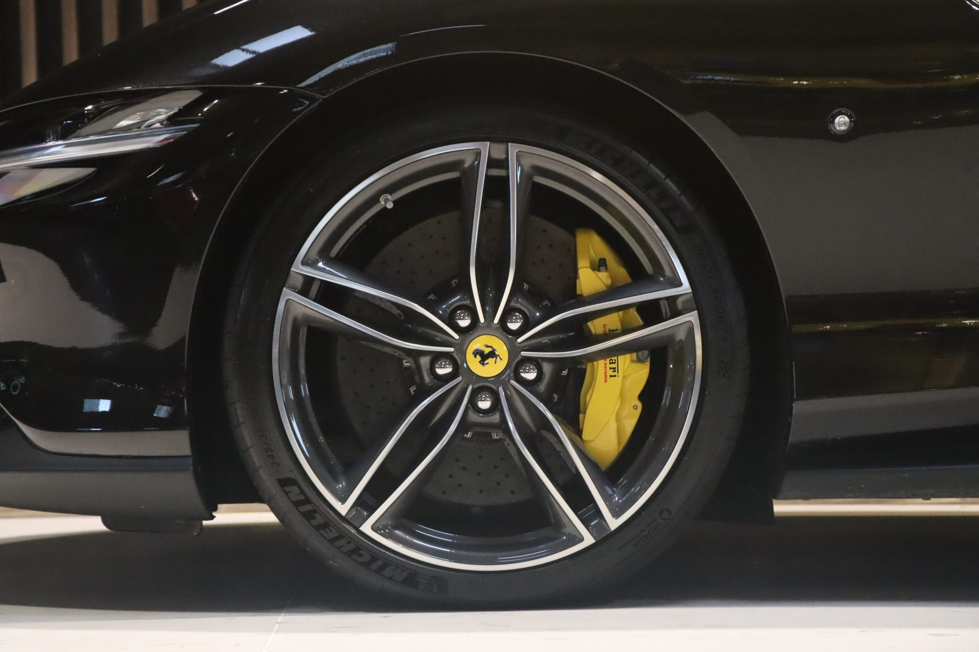 Ferrari Roma V8 3.9 620 ch - Nero Daytona - 24 800 km – Photo 45