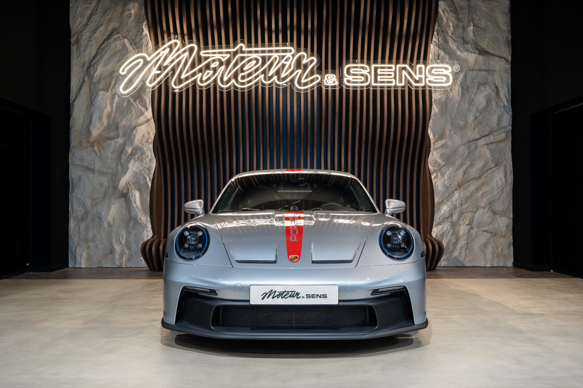 Porsche 911 GT3 Type 992.1 Boîte Mécanique — Gris Dolomite – Photo 3