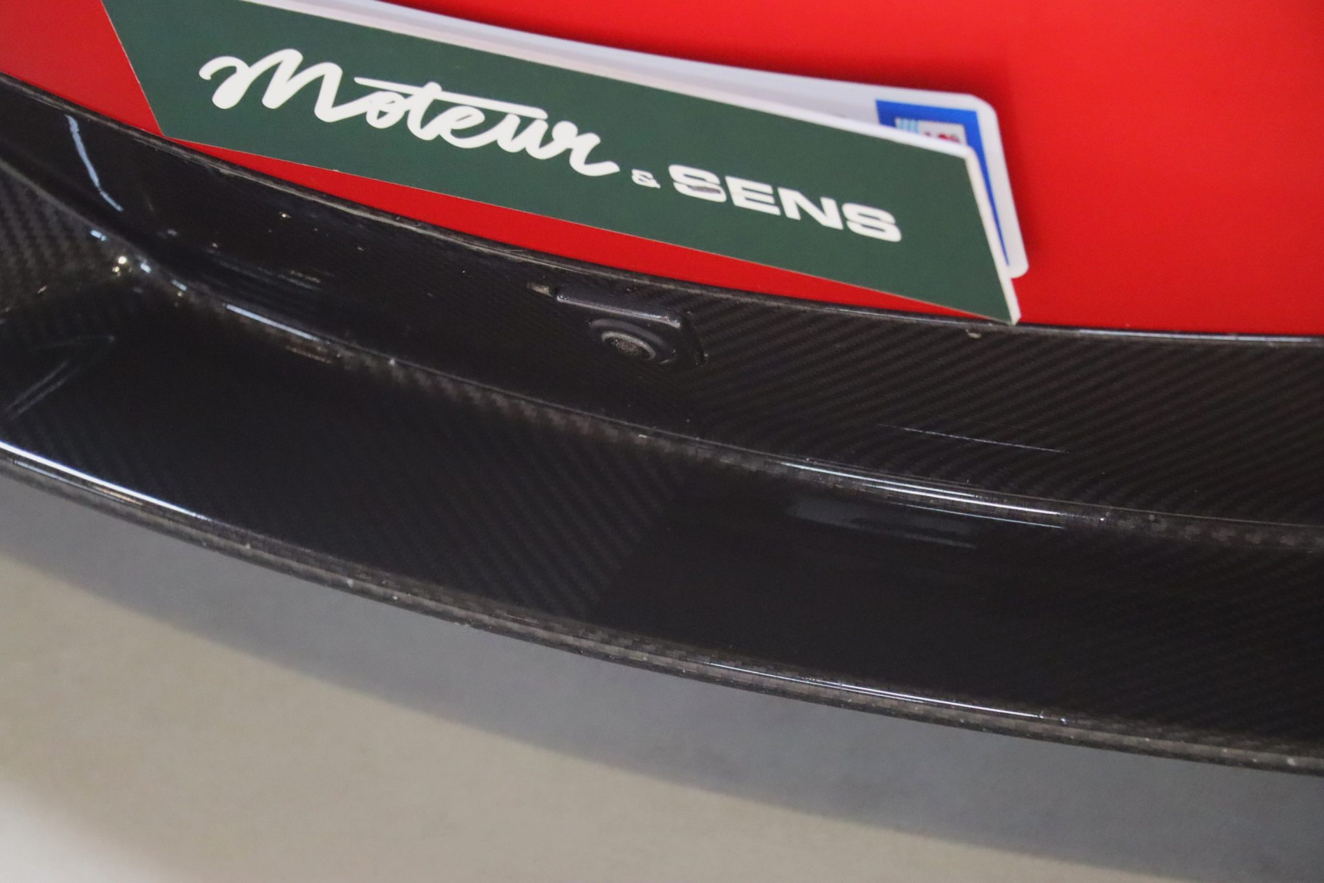 McLaren 720S Performance Coupé Launch Edition – Memphis Red – Photo 36