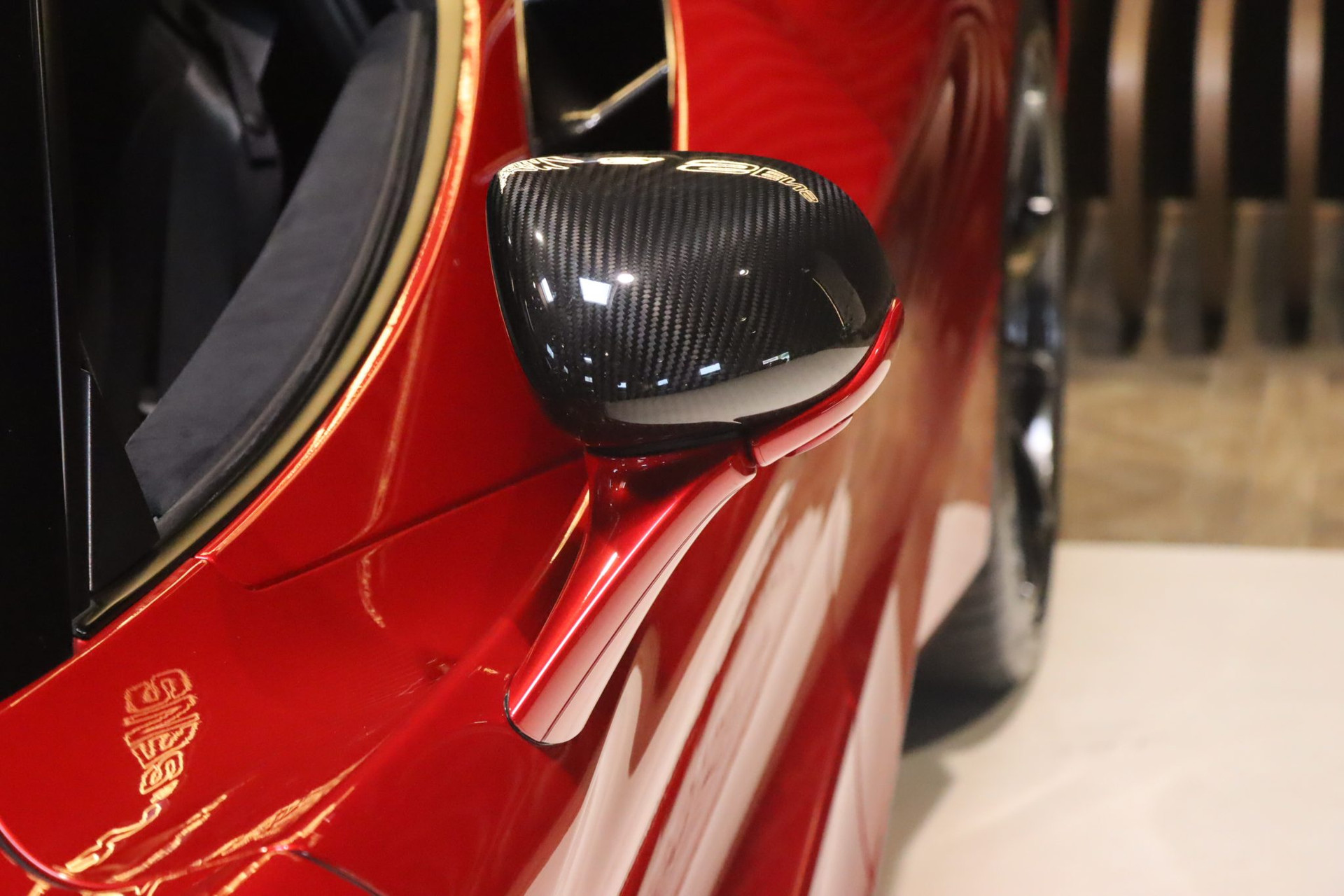 McLaren 720S Performance Coupé Launch Edition – Memphis Red – Photo 43