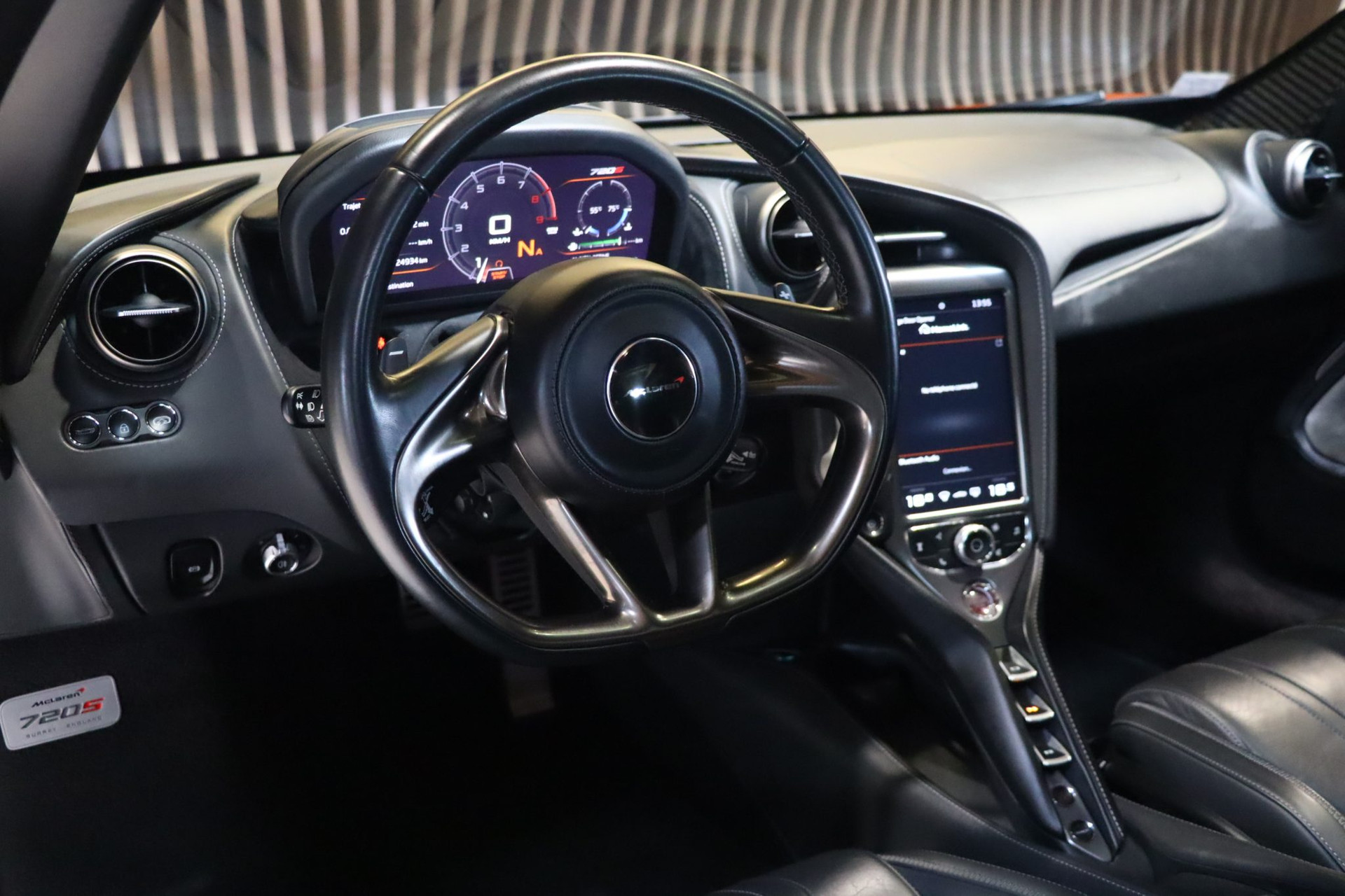 McLaren 720S Luxury Coupe – Azores Orange, 24 940 km, 2017 – Photo 15