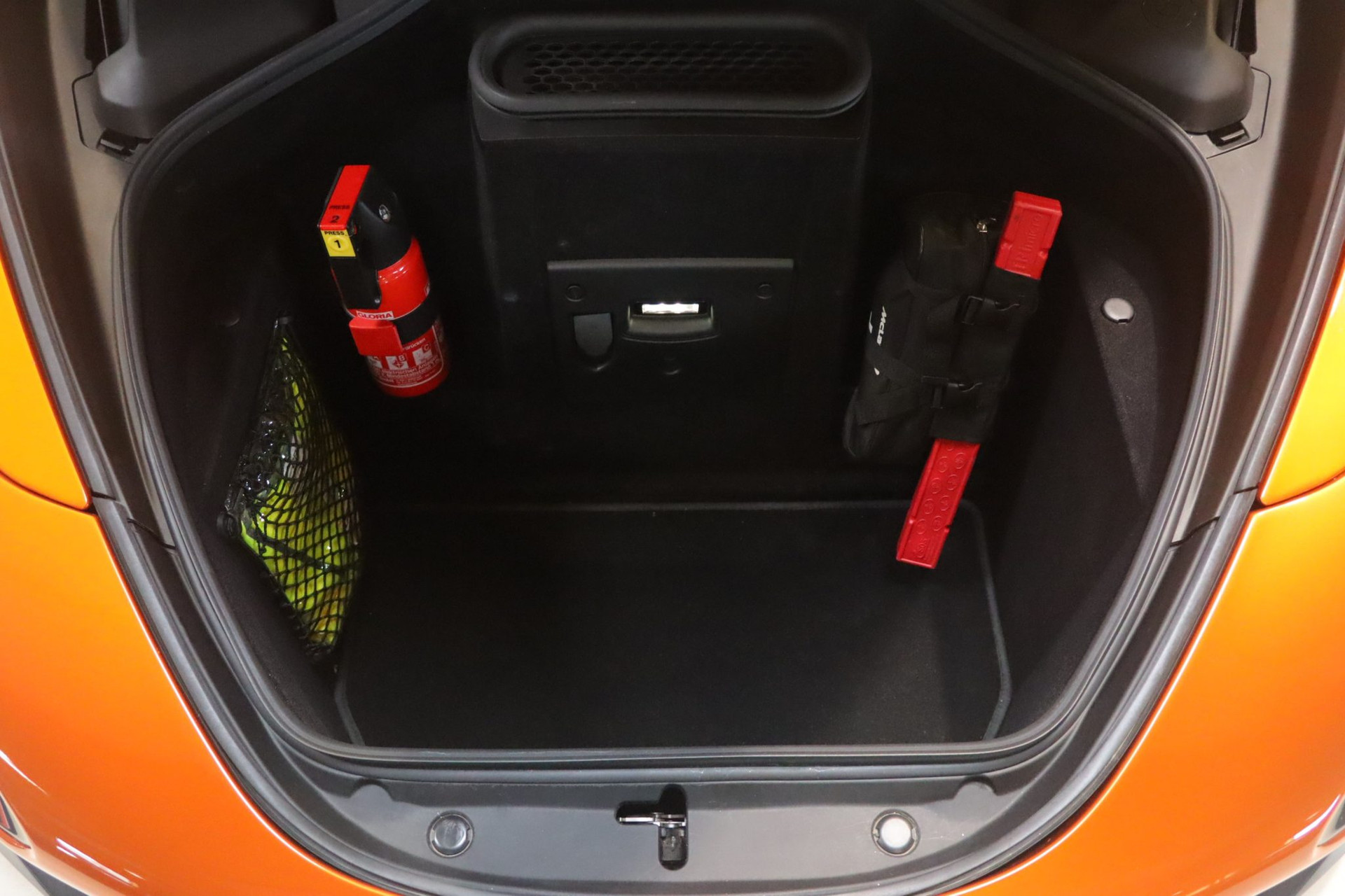 McLaren 720S Luxury Coupe – Azores Orange, 24 940 km, 2017 – Photo 38
