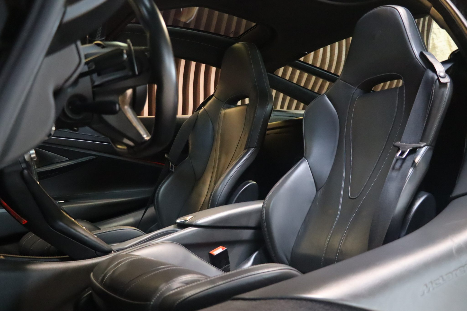 McLaren 720S Luxury Coupe – Azores Orange, 24 940 km, 2017 – Photo 7