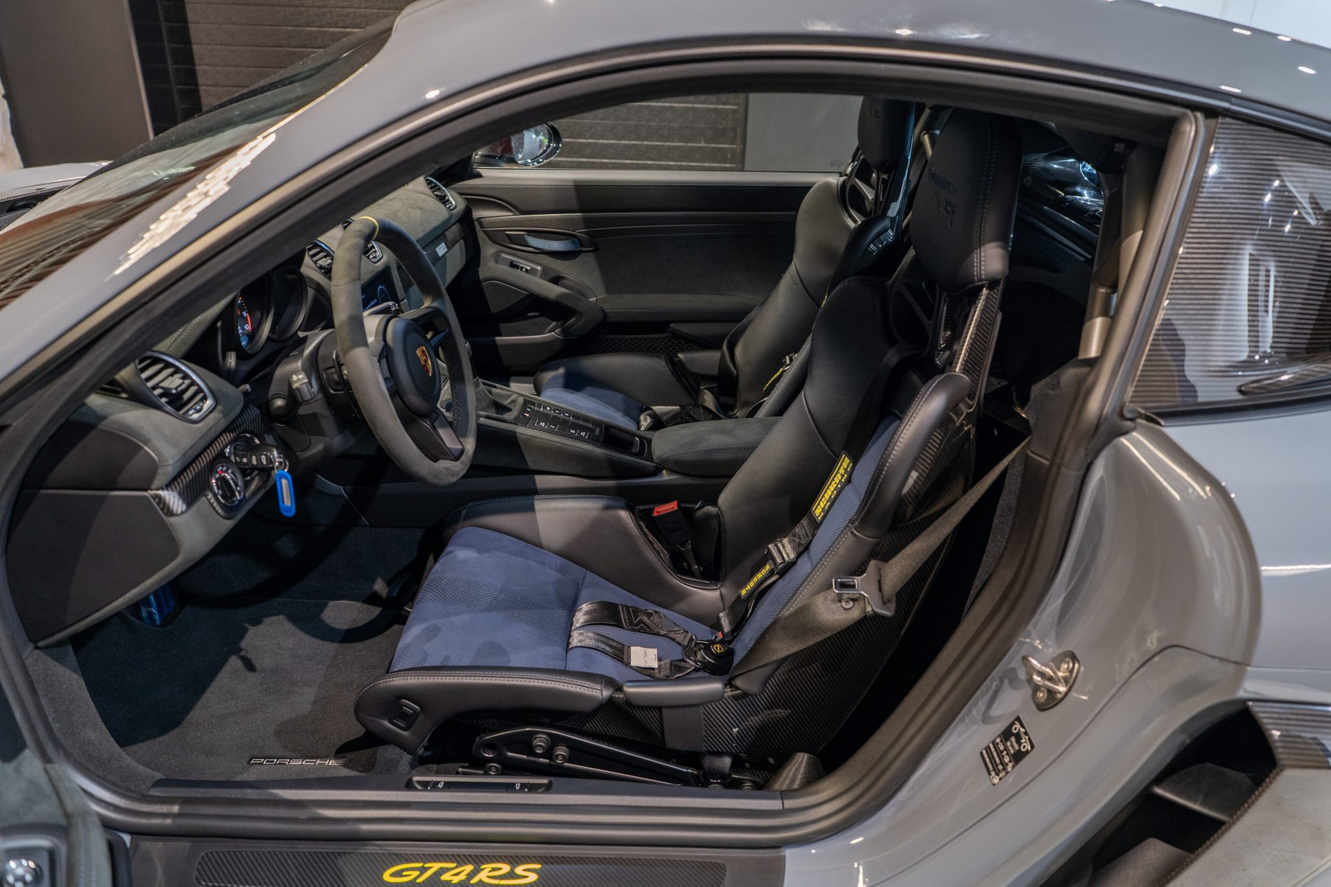 Porsche 718 Cayman GT4 RS Pack Weissach – 500 ch, 8900 km – Photo 34