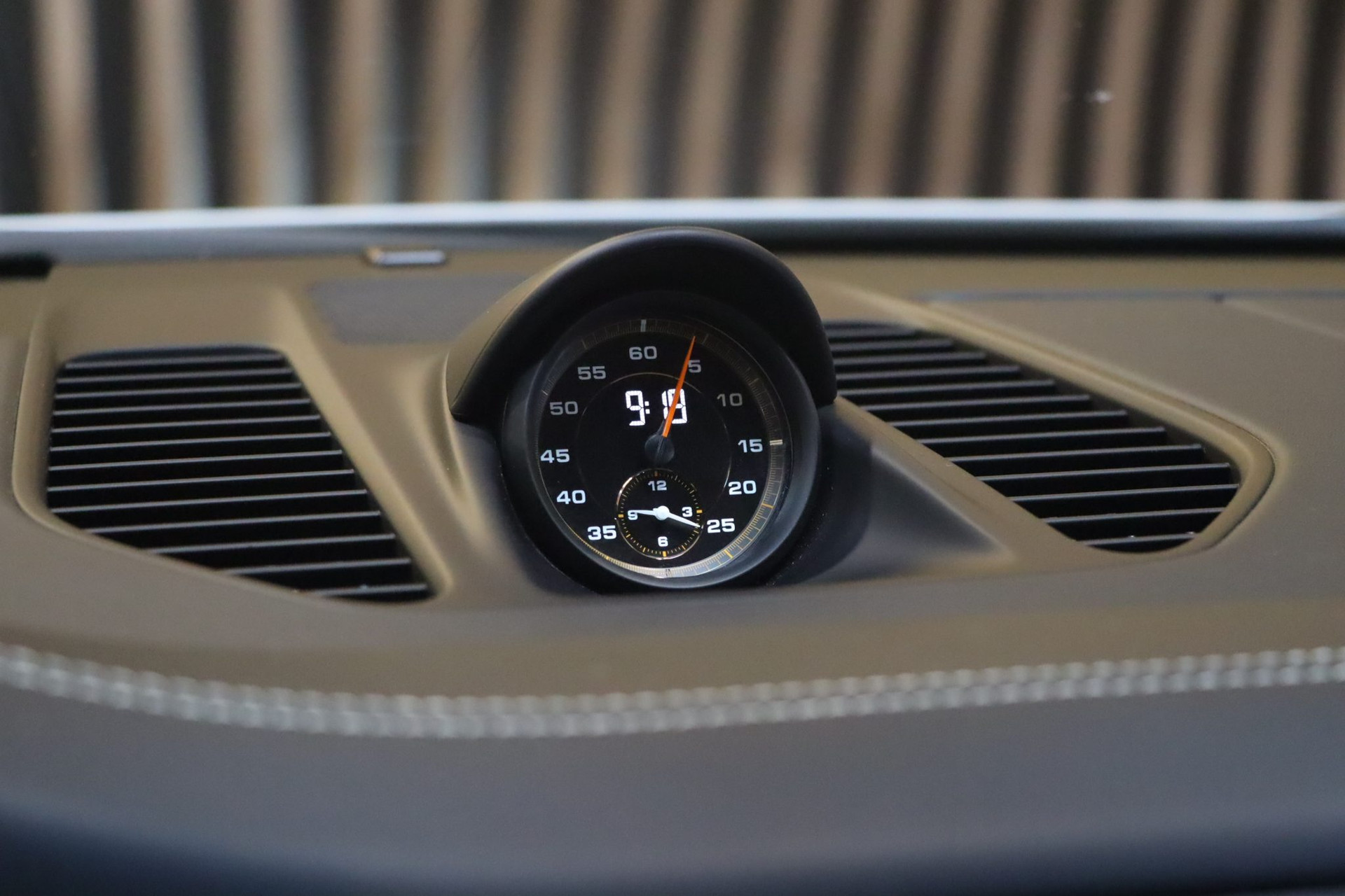 Porsche 911 Type 991.2 GT3 500ch PDK — 3 950 km – Photo 24