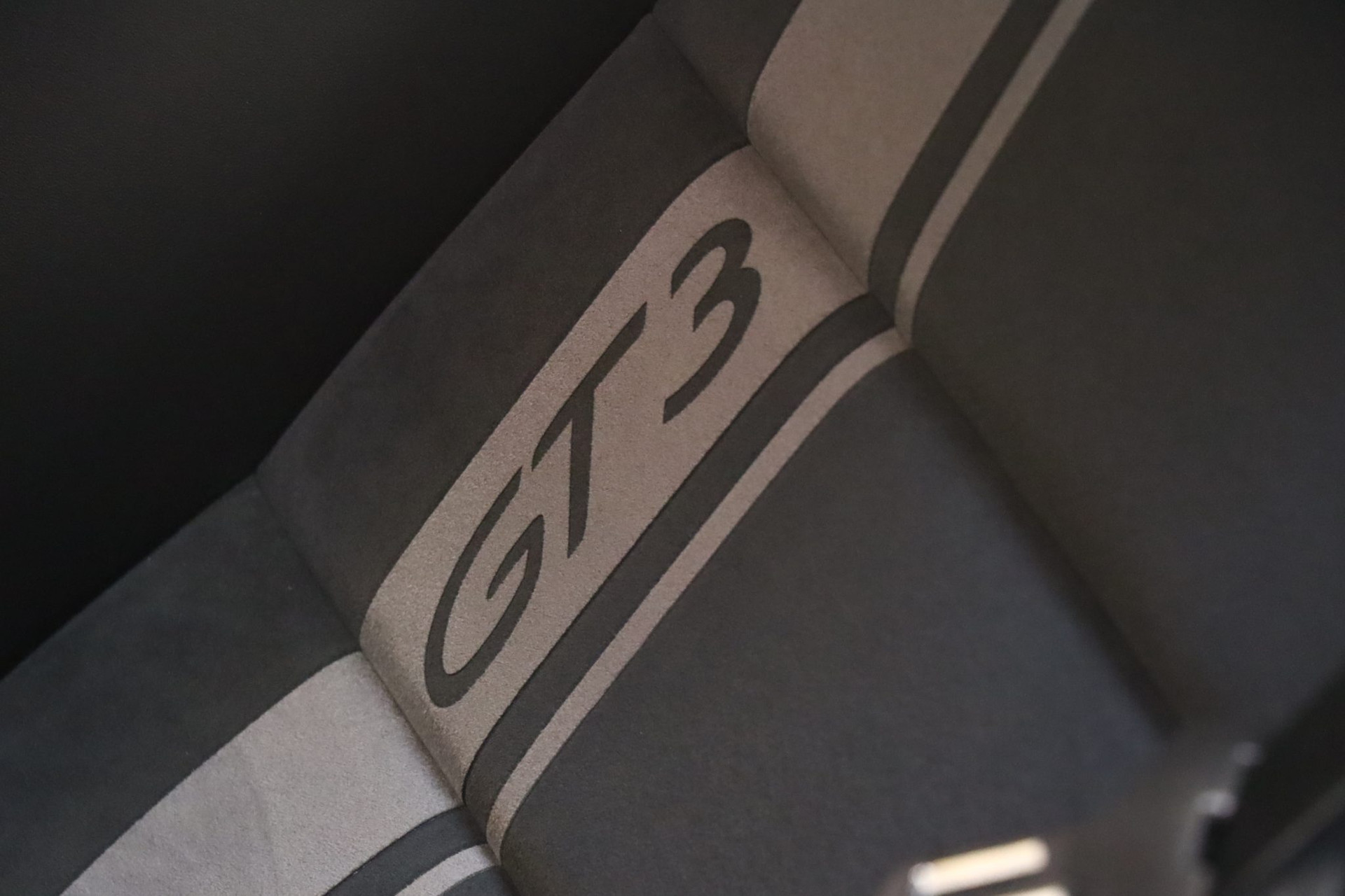 Porsche 911 Type 991.2 GT3 500ch PDK — 3 950 km – Photo 35