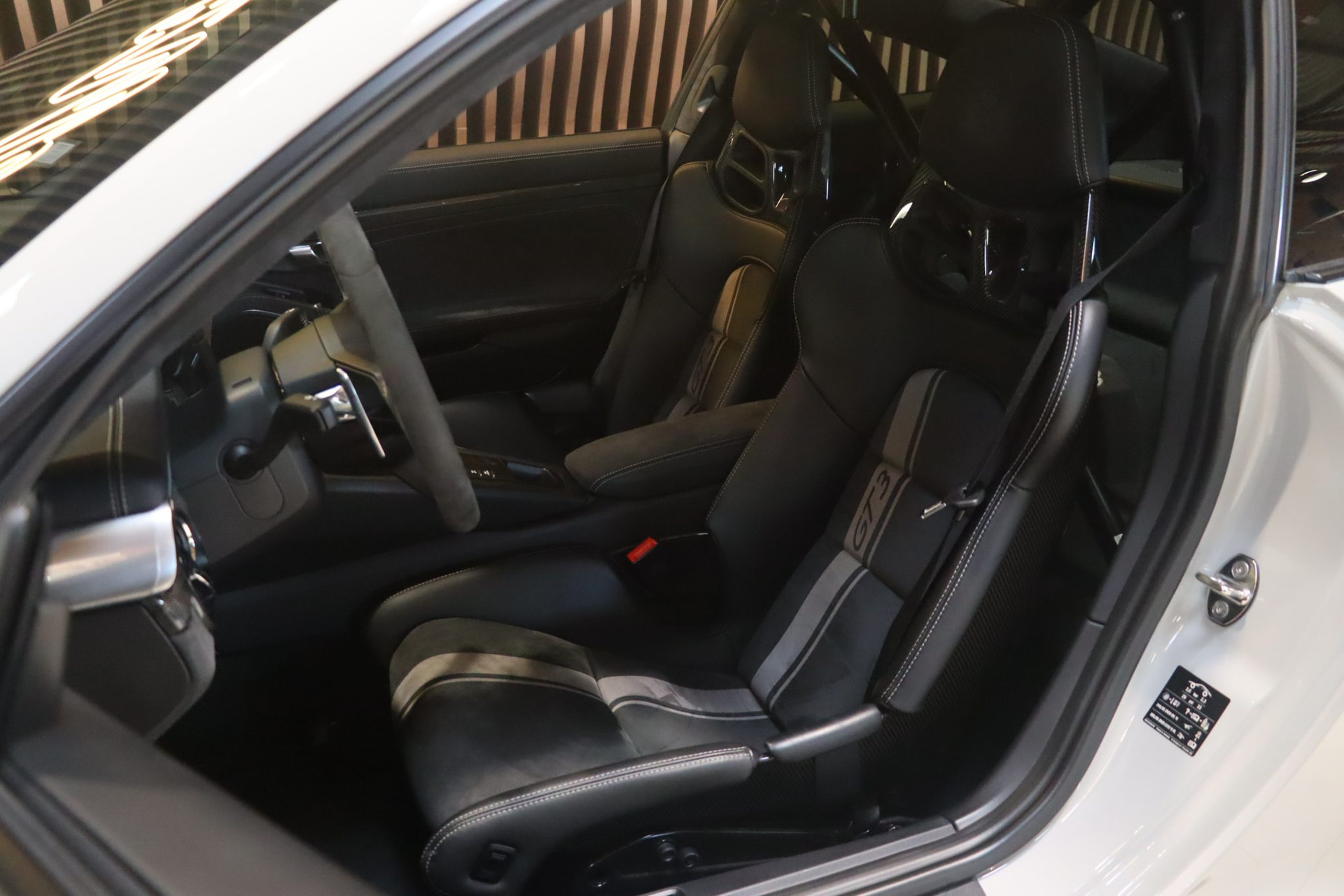 Porsche 911 Type 991.2 GT3 500ch PDK — 3 950 km – Photo 6