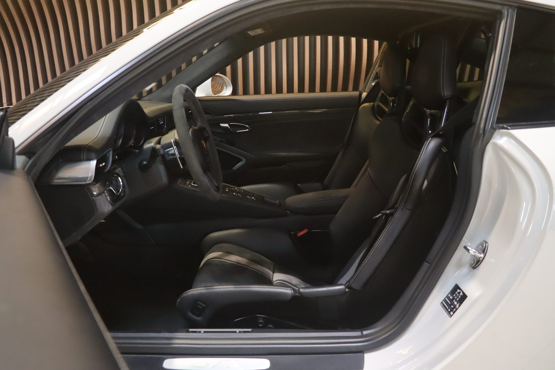 Porsche 911 Type 991.2 GT3 500ch PDK — 3 950 km – Photo 7