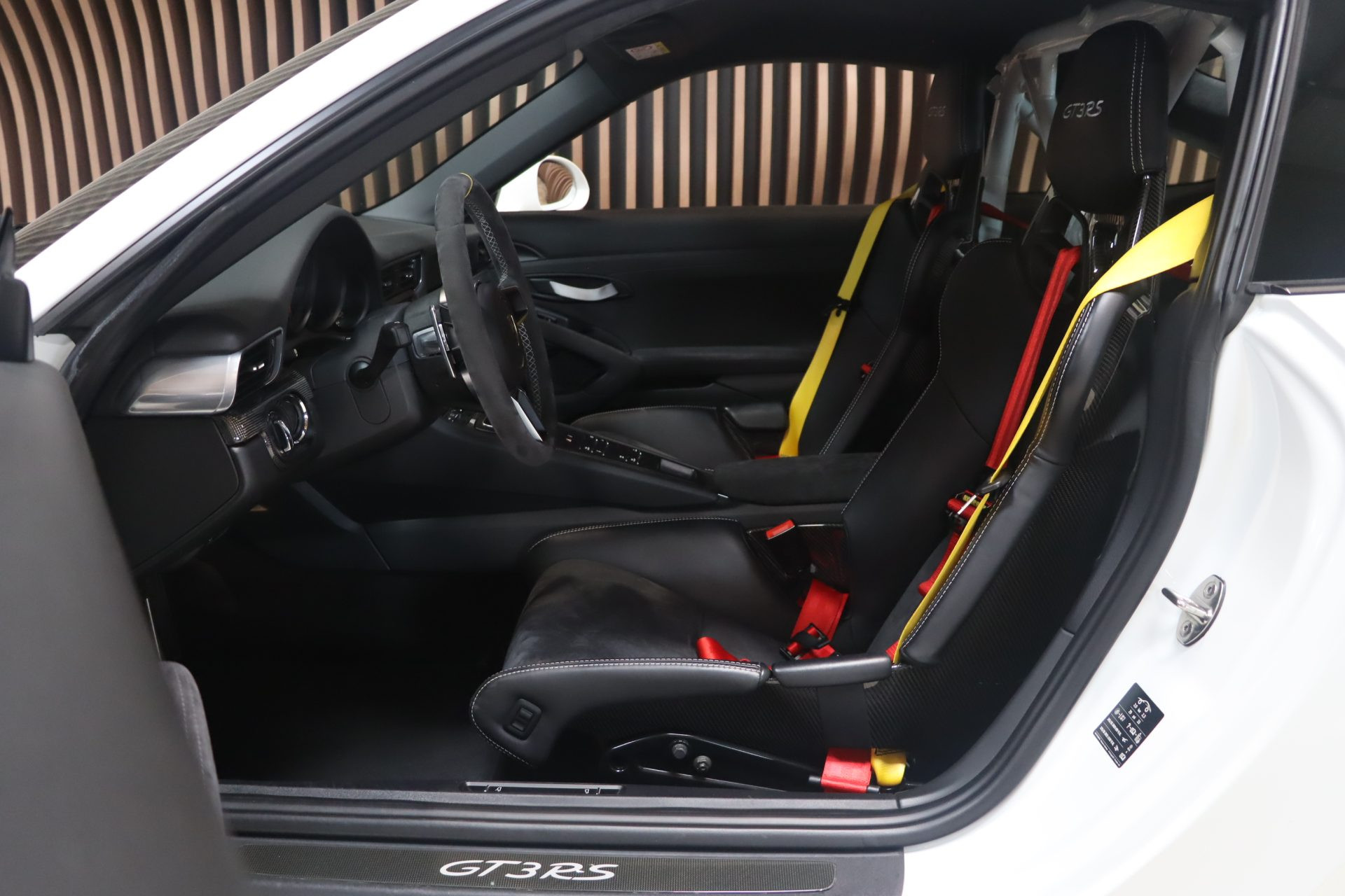 Porsche 911 Type 991 GT3 RS 500ch PDK – 8 150 km, Blanc Pur – Photo 7