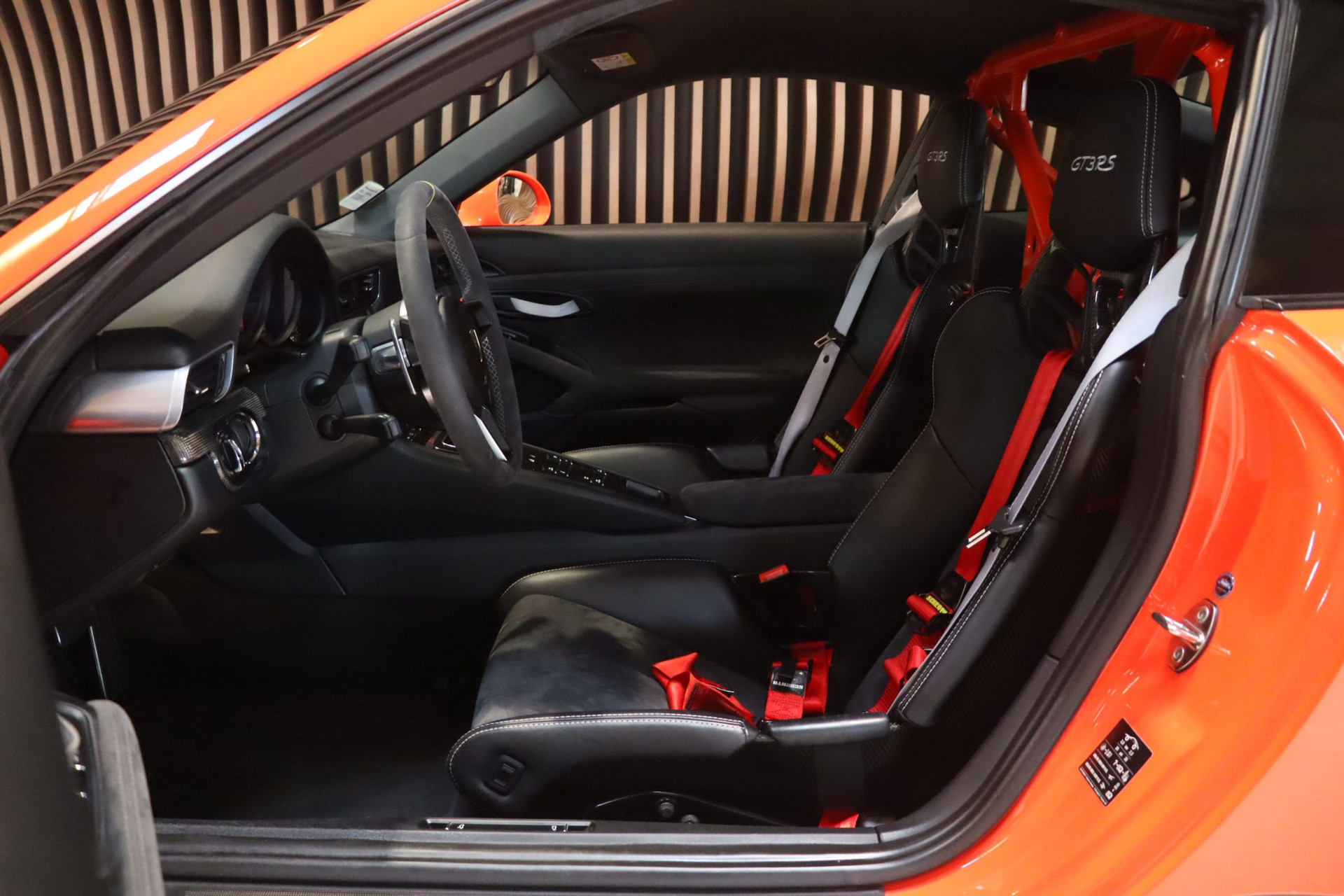 Porsche 911 TYPE 991 GT3 RS 500CH PDK – Orange Fusion – Photo 7
