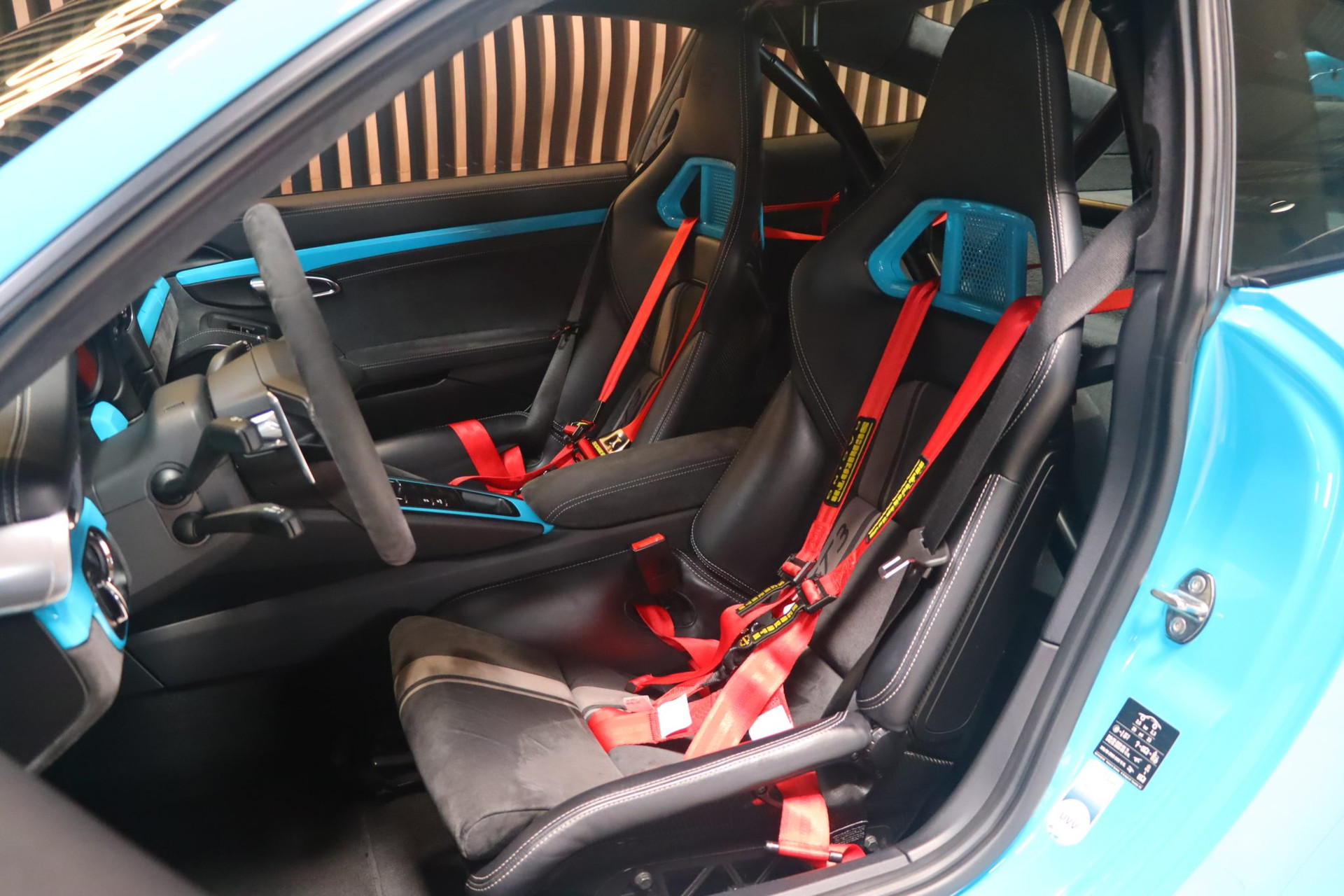 Porsche 911 Type 991.2 GT3 500ch PDK — Bleu Miami, 25 300 km – Photo 6