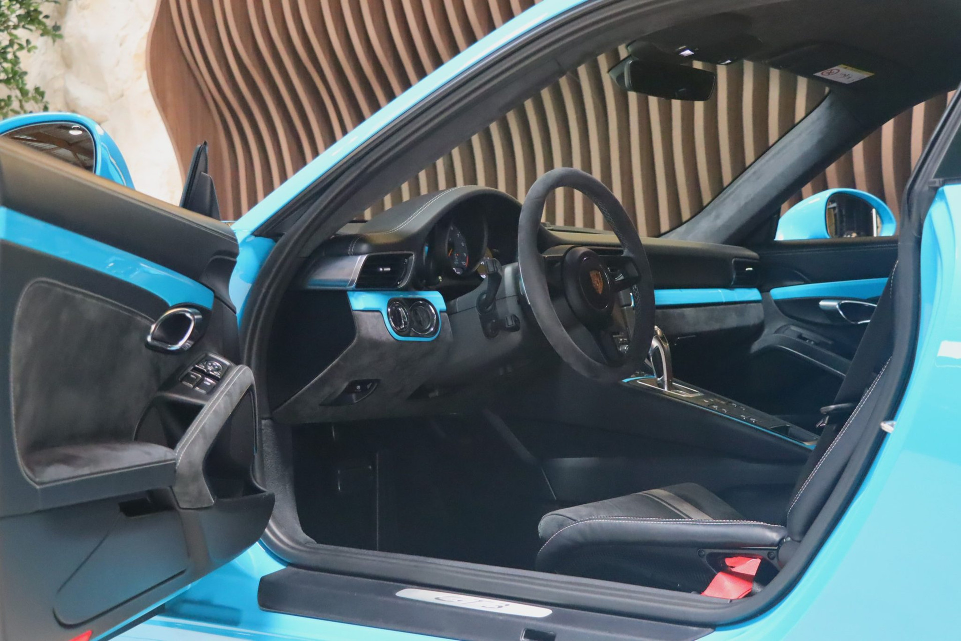 Porsche 911 Type 991.2 GT3 500ch PDK — Bleu Miami, 25 300 km – Photo 8