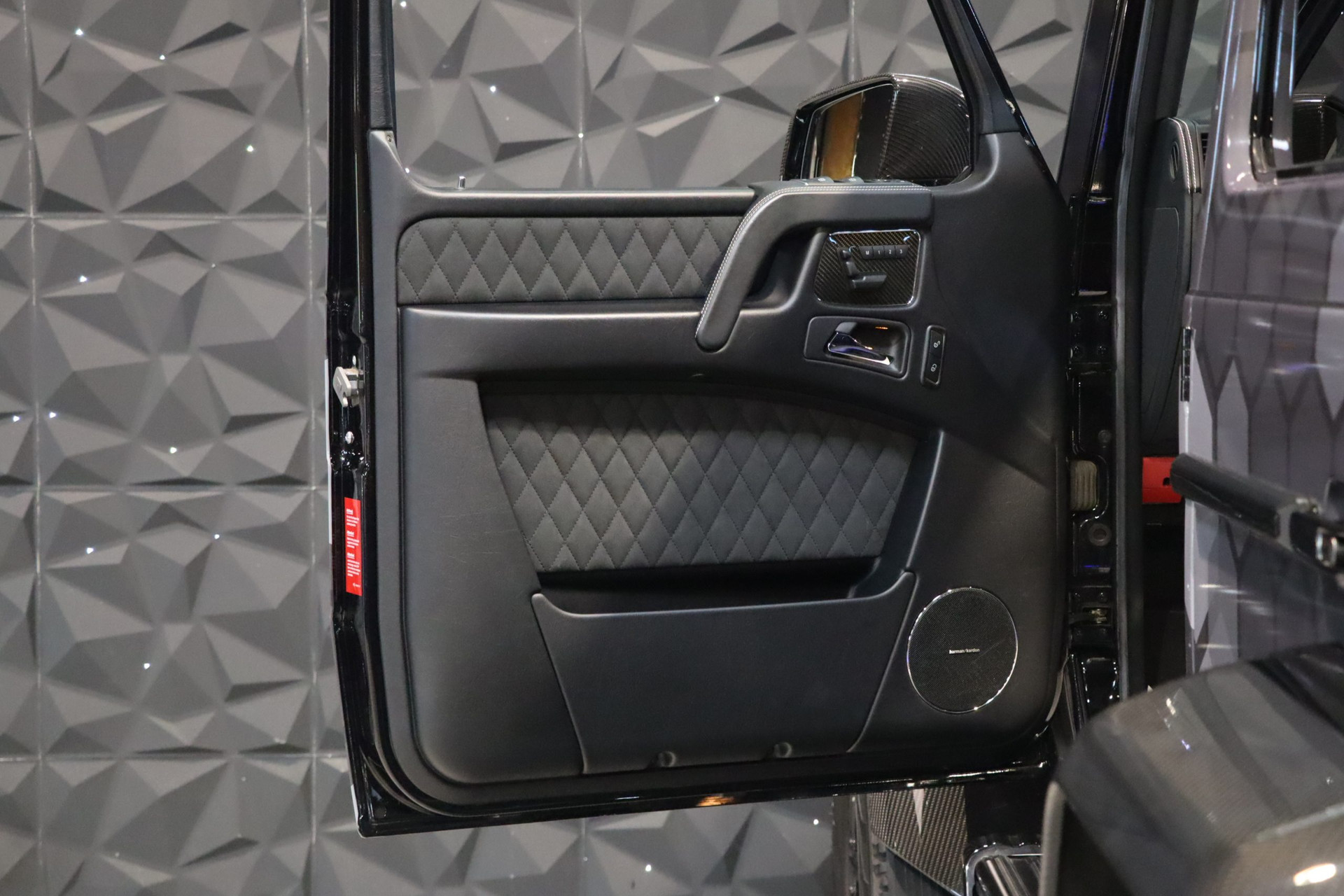 Mercedes-Benz Classe G500 Brabus 550 4×4² – 17 800 km, 2018 – Photo 11