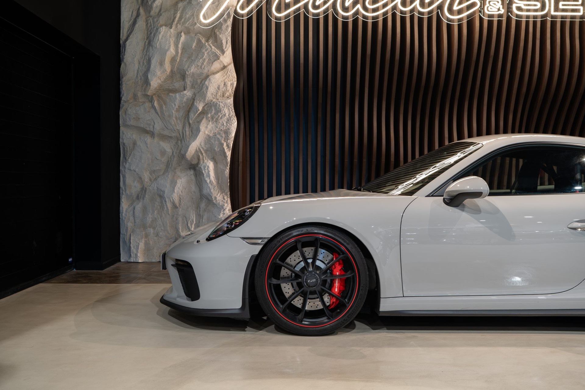 Porsche 911 Type 991.2 GT3 500ch PDK – Craie – 26 490 km – Photo 33