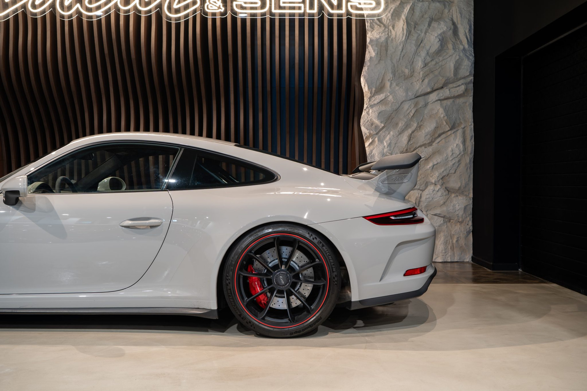 Porsche 911 Type 991.2 GT3 500ch PDK – Craie – 26 490 km – Photo 34