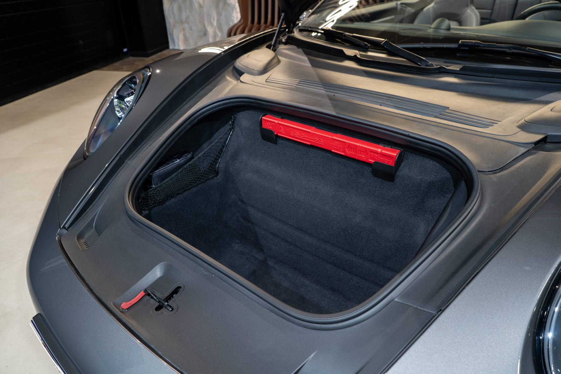 Porsche 911 Type 992 Carrera 4S Cabriolet – 22 900 km, Gris Quartz – Photo 36