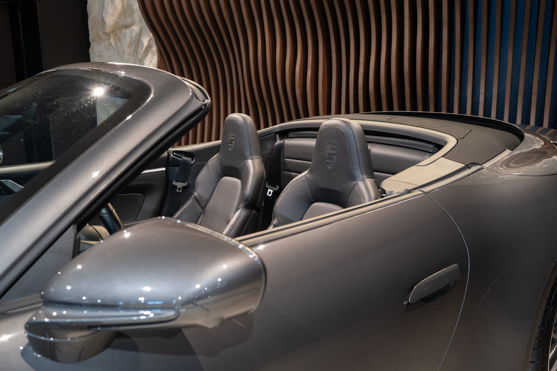 Porsche 911 Type 992 Carrera 4S Cabriolet – 22 900 km, Gris Quartz – Photo 37
