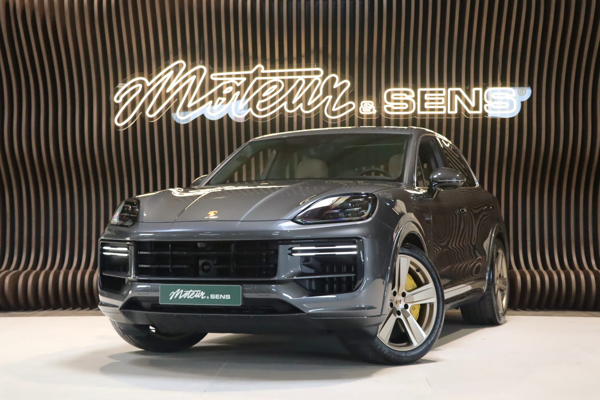 Porsche Cayenne Turbo E-Hybrid 739ch – Première main française – Photo 2