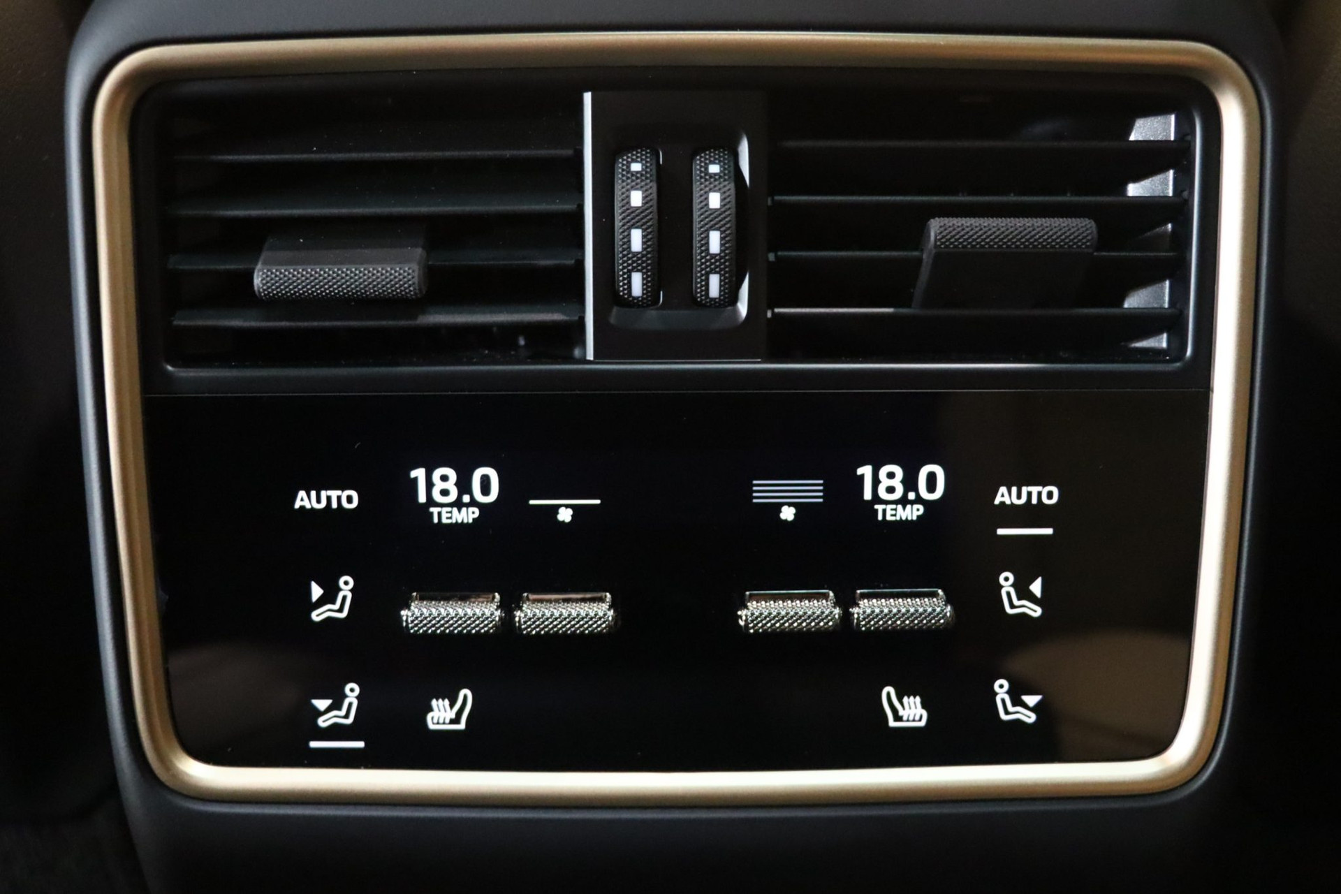 Porsche Cayenne Turbo E-Hybrid 739ch – Première main française – Photo 45