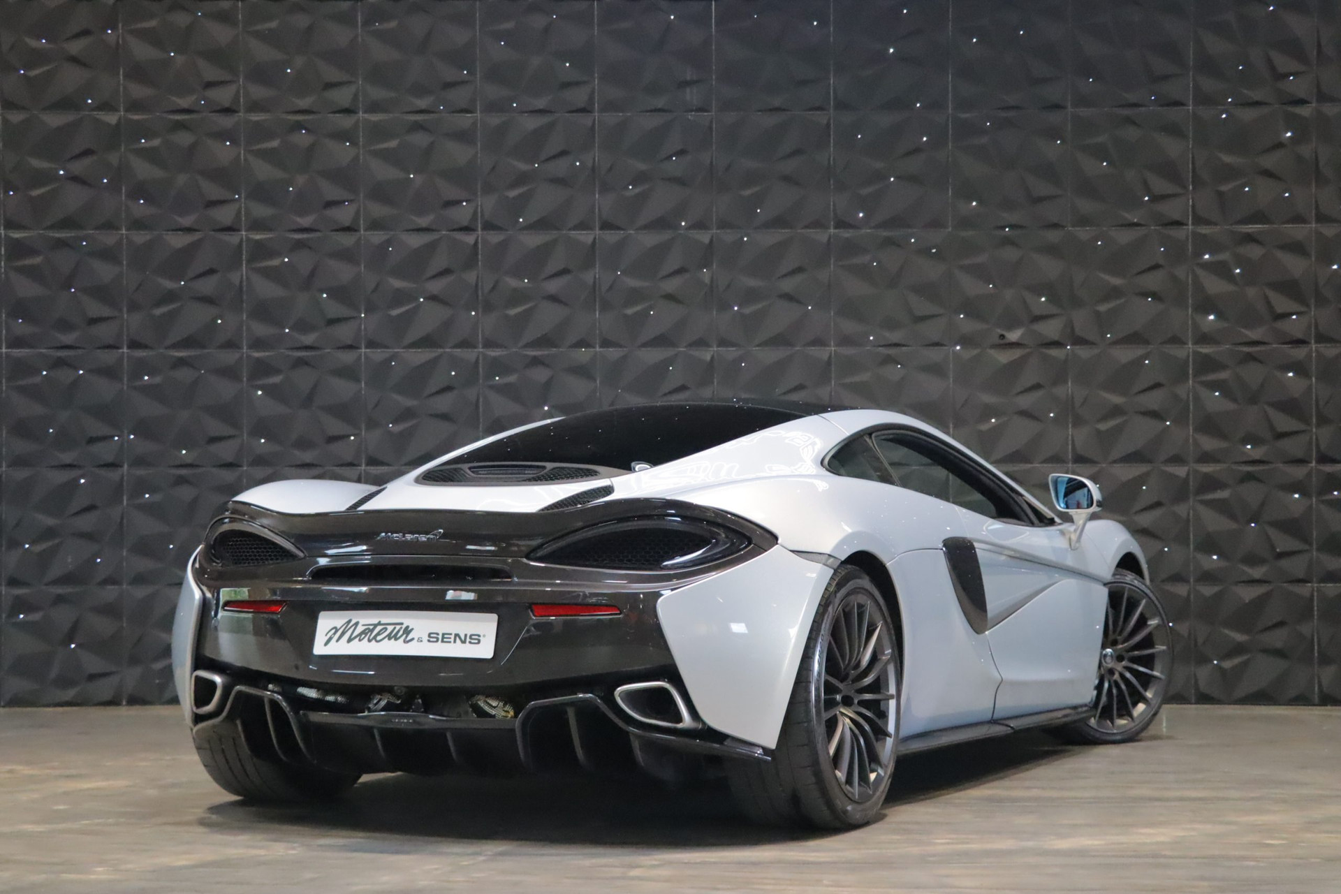 McLaren 570 GT – Ice Silver – 29 200 km – Origine française – Photo 3