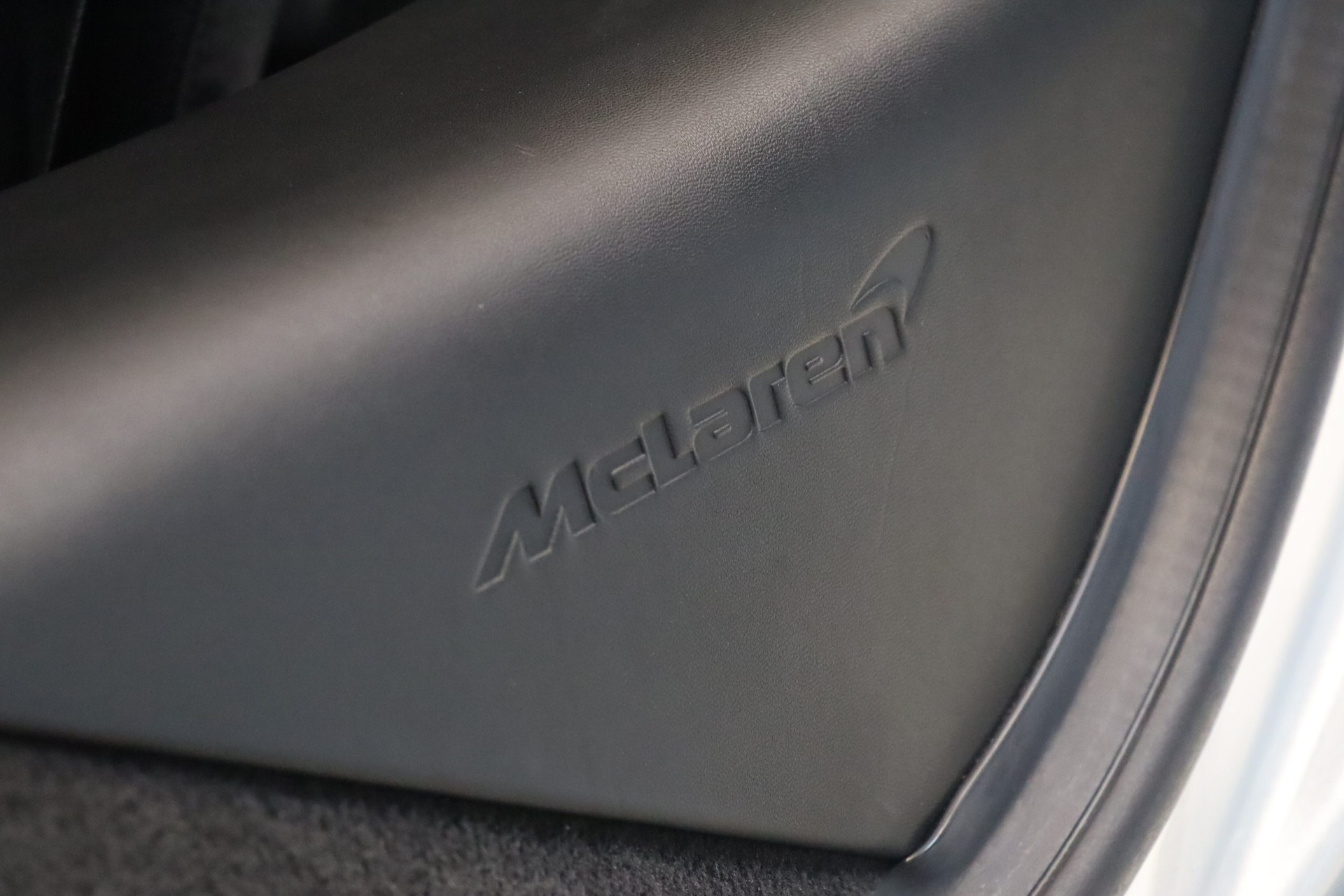 McLaren 570 GT – Ice Silver – 29 200 km – Origine française – Photo 13