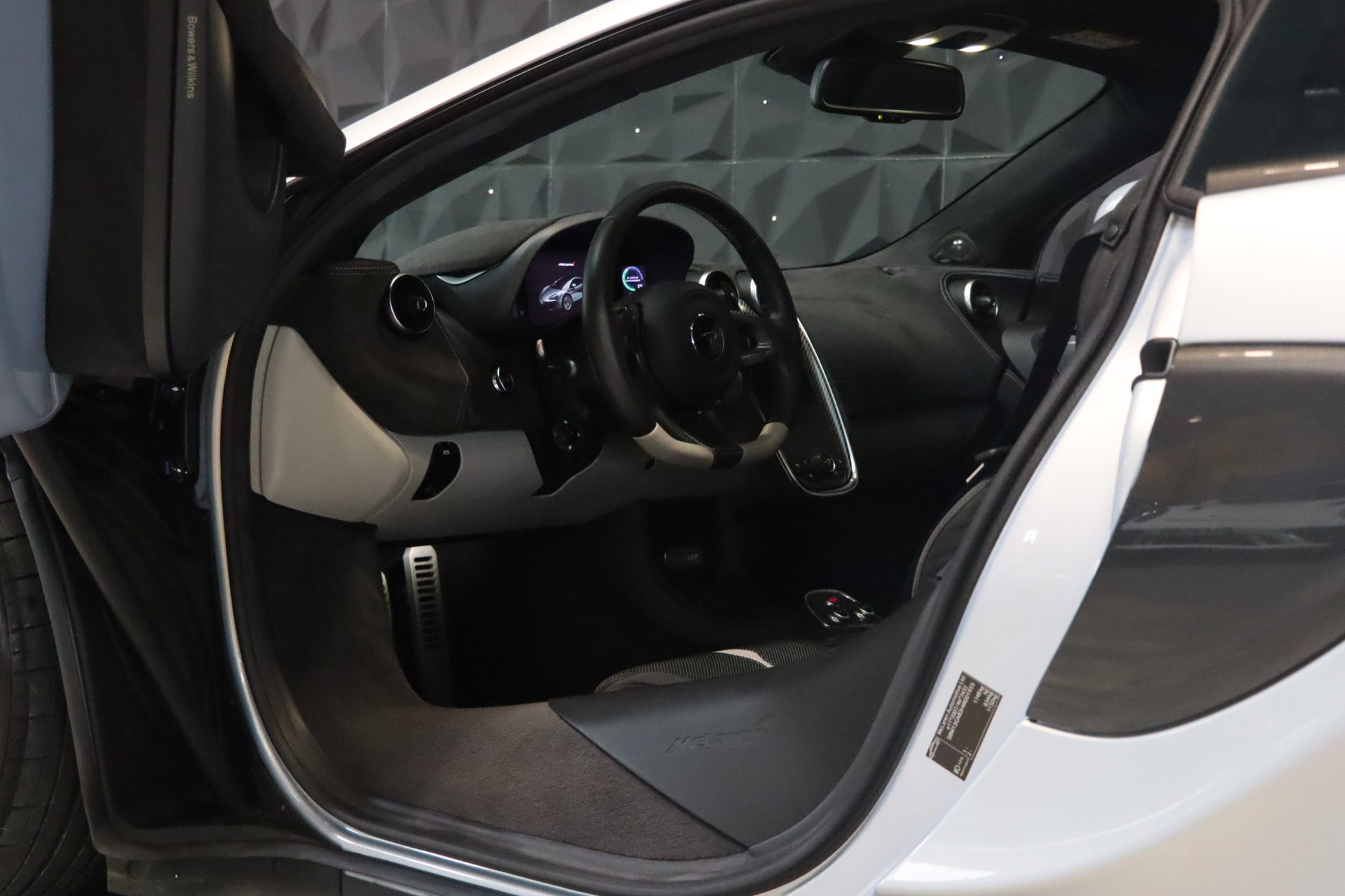 McLaren 570 GT – Ice Silver – 29 200 km – Origine française – Photo 8