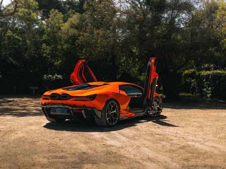 Lamborghini Revuelto Arancio Apodis — Full Carbon, 1 015 ch hybrides – Photo 5