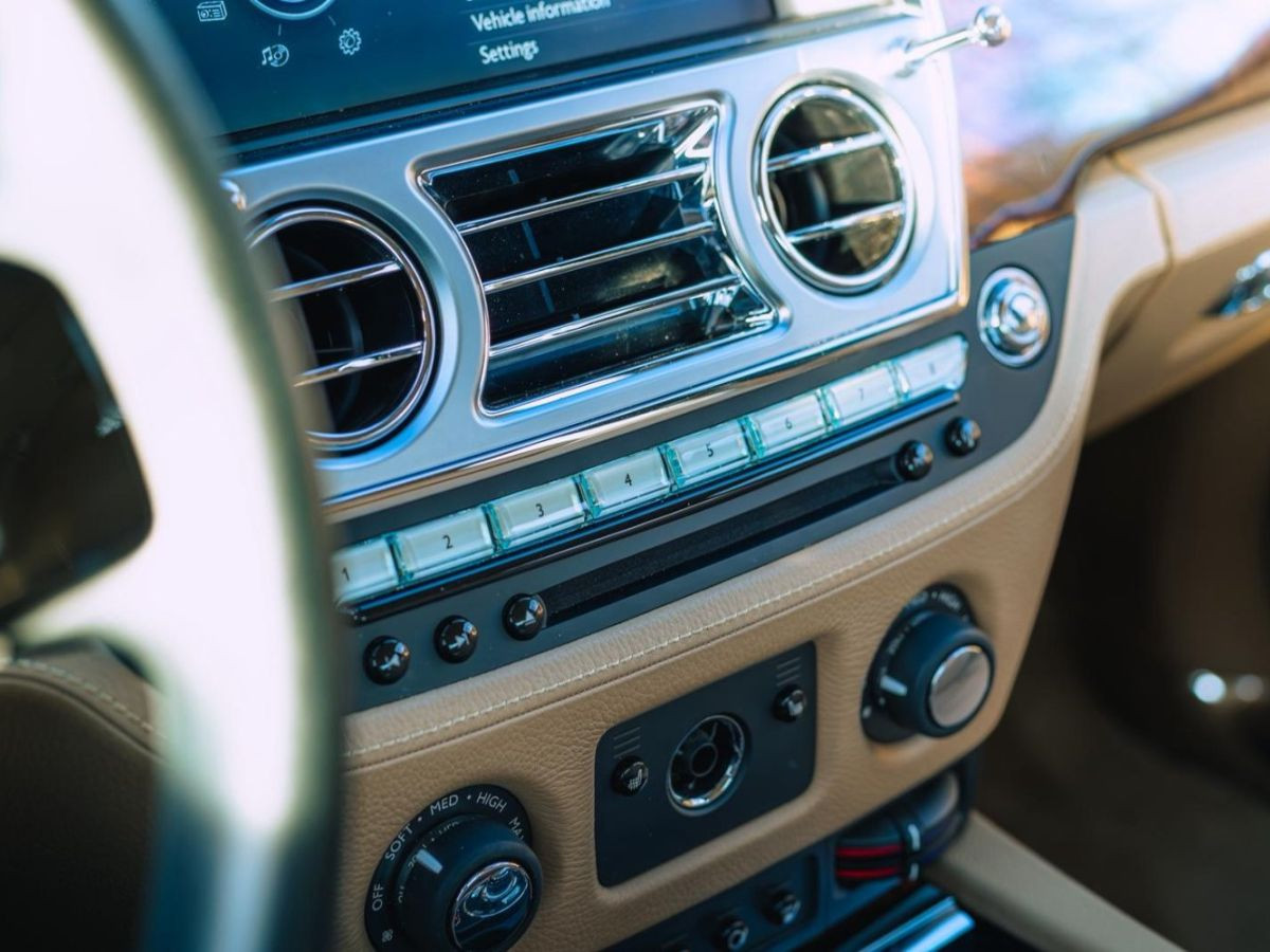 Rolls-Royce Ghost V12, premier propriétaire, historique complet – Photo 12