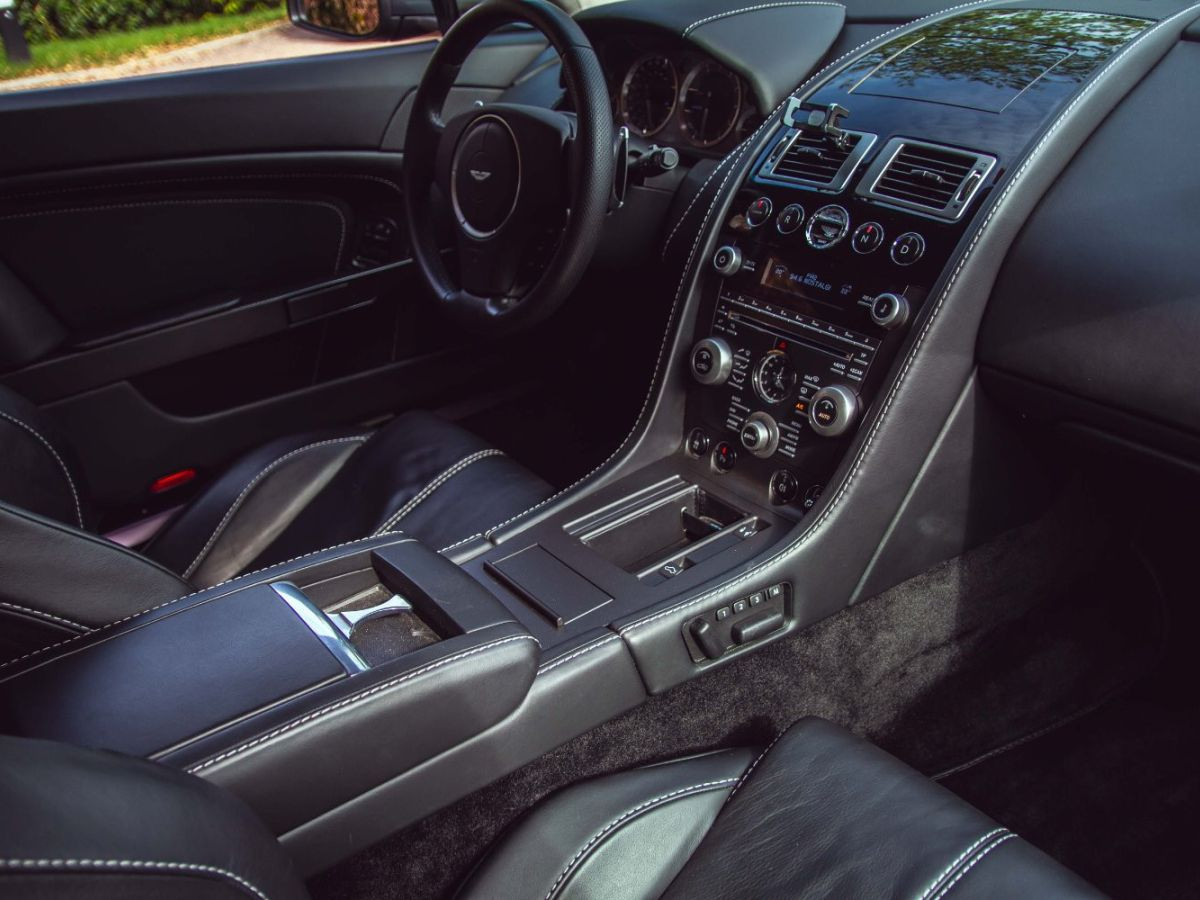 Aston Martin V8 Vantage N420 Sportshift – 426 ch, 42 300 km – Photo 15