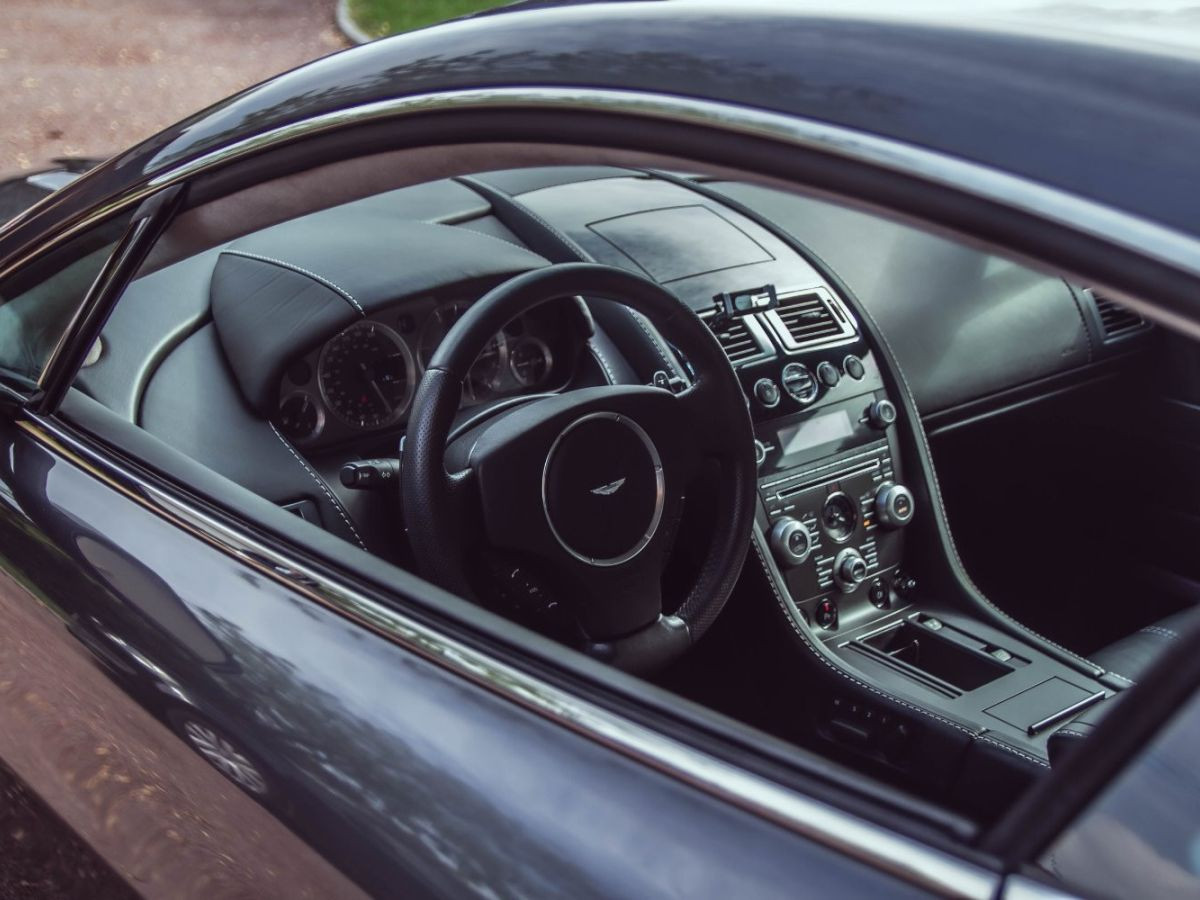 Aston Martin V8 Vantage N420 Sportshift – 426 ch, 42 300 km – Photo 16