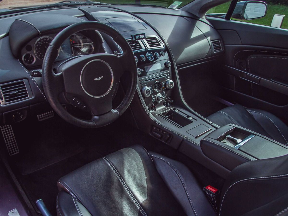 Aston Martin V8 Vantage N420 Sportshift – 426 ch, 42 300 km – Photo 9