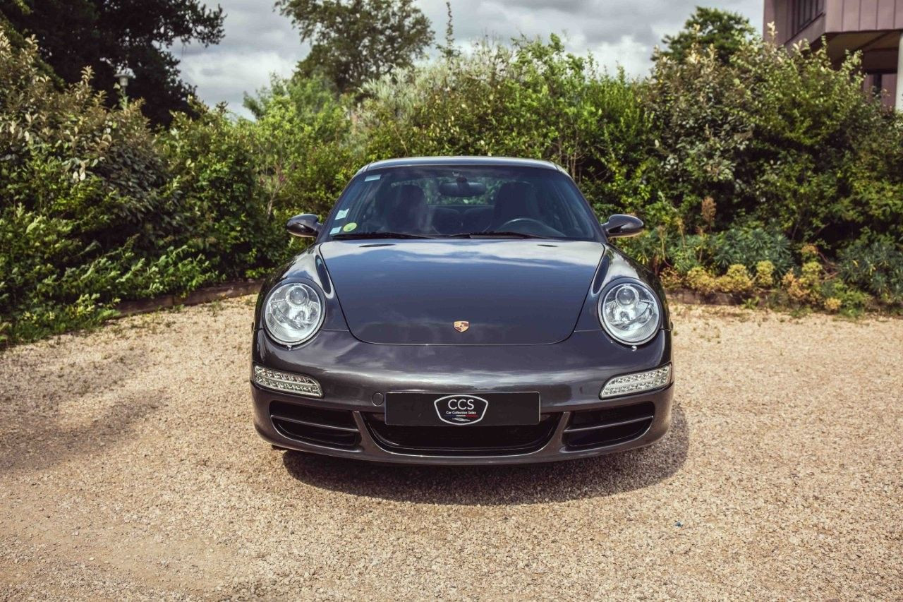 Porsche 911 type 997 Carrera S — 355 ch — Gris métallisé – Photo 2