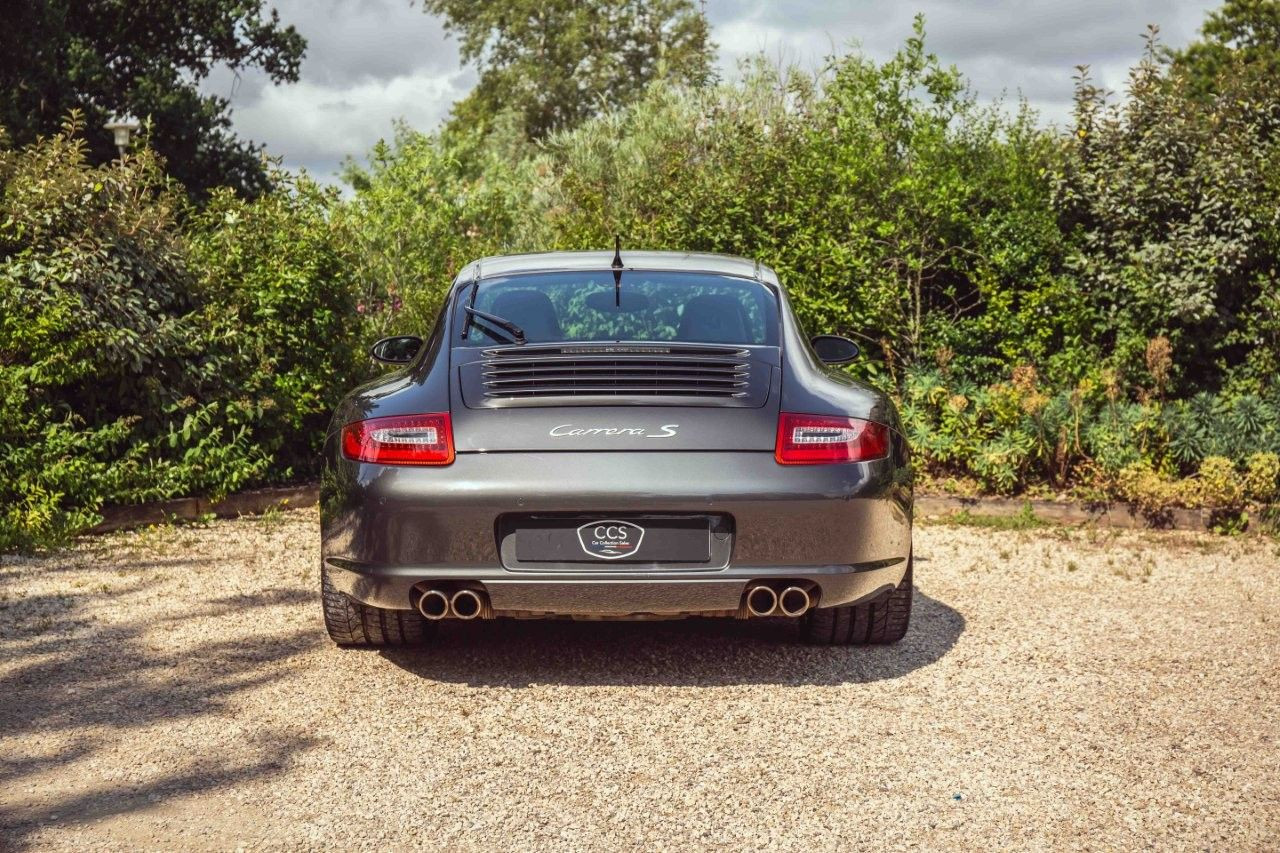 Porsche 911 type 997 Carrera S — 355 ch — Gris métallisé – Photo 5