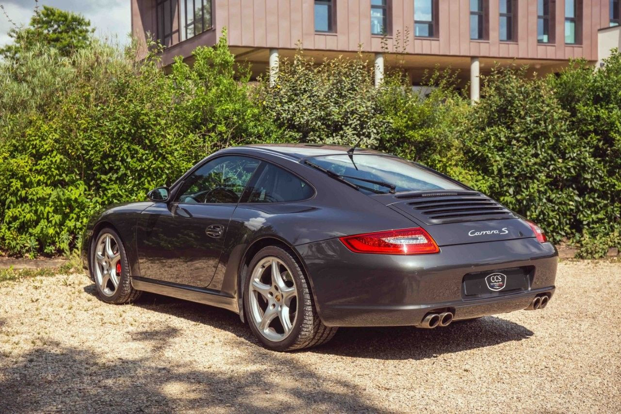Porsche 911 type 997 Carrera S — 355 ch — Gris métallisé – Photo 8
