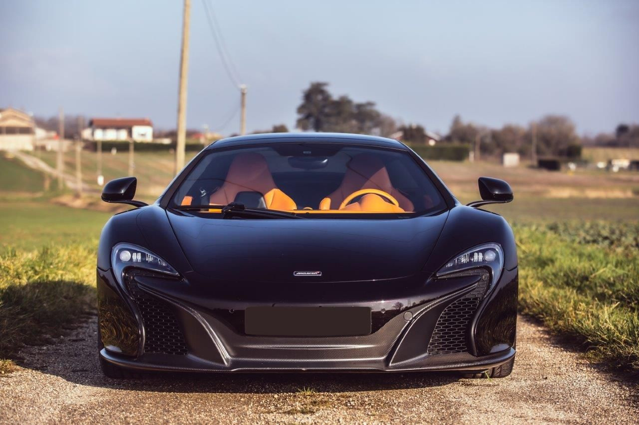 McLaren 650S Spider MSO — 650 ch, carbone et Agrigan Black – Photo 19