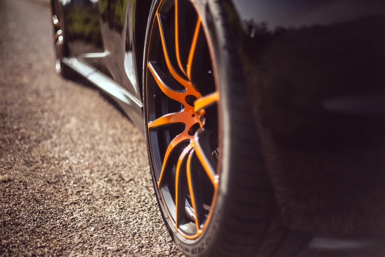 McLaren 650S Spider MSO — 650 ch, carbone et Agrigan Black – Photo 24