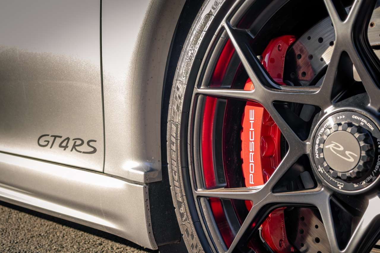 Porsche 718 Cayman GT4 RS — Weissach Pack, 500 ch, 2 800 km – Photo 9