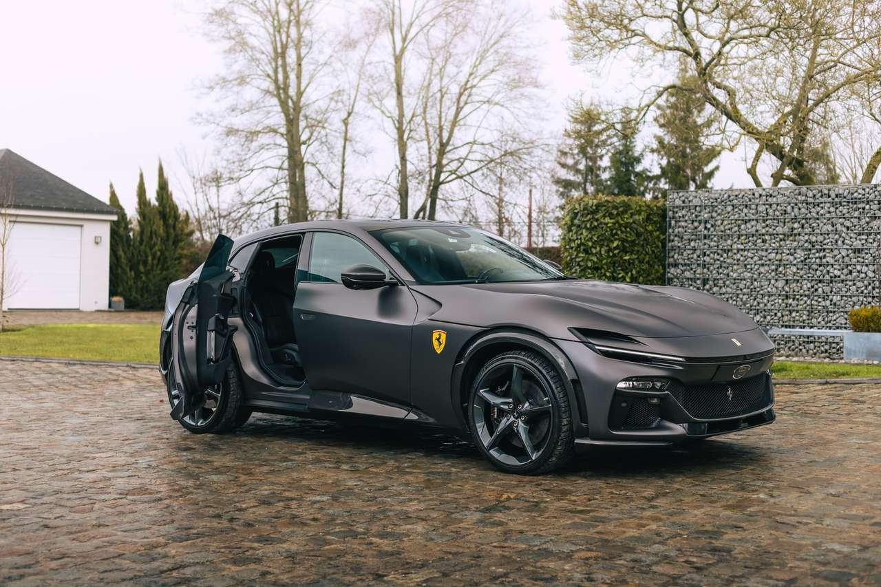 Ferrari Purosangue – V12 atmosphérique, carrosserie Grigio mat – Photo 11