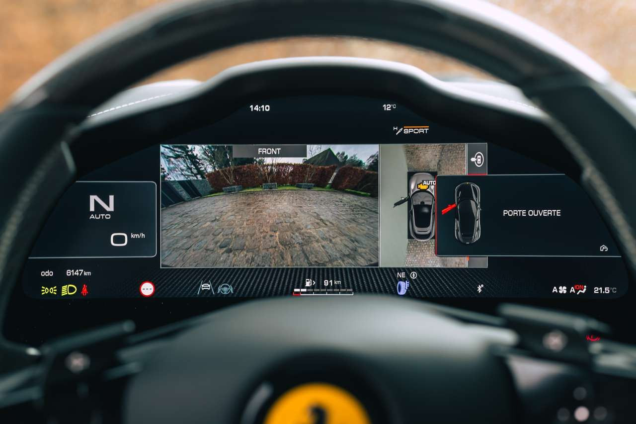 Ferrari Purosangue – V12 atmosphérique, carrosserie Grigio mat – Photo 20