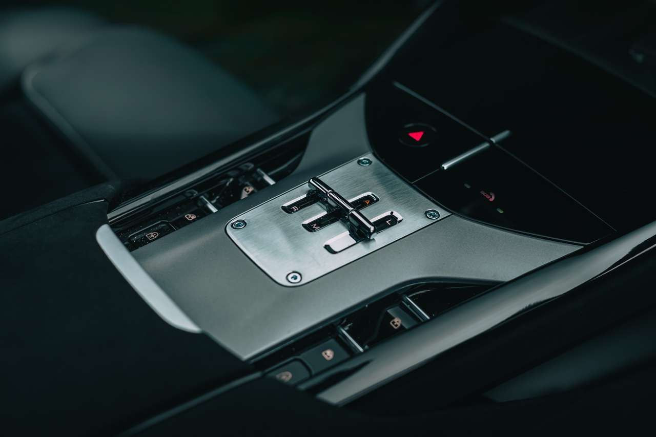 Ferrari Purosangue – V12 atmosphérique, carrosserie Grigio mat – Photo 21