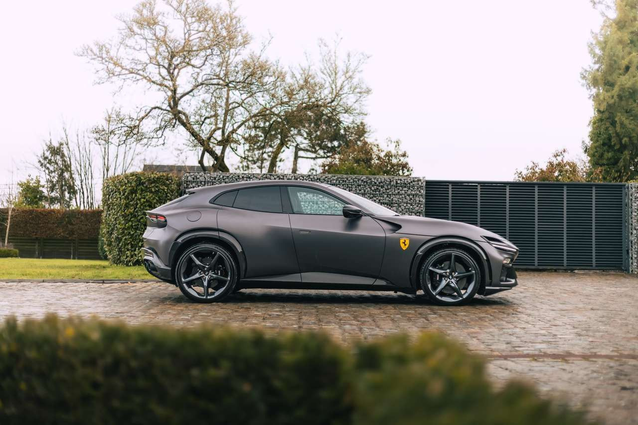 Ferrari Purosangue – V12 atmosphérique, carrosserie Grigio mat – Photo 9